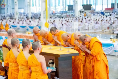 ภาพ No.65383:พิธีรับมอบต้นสมบัติจักรพรรดิ เพื่องานเผยแผ่พระพุทธศาสนาวิชชาธรรมกายไปทั่วโลก แด่ศูนย์ส่งเสริมศีลธรรมทั่วโลก 221 แห่ง ในวันอาทิตย์ต้นเดือนที่ 4 ธันวาคม พ.ศ. 2565 ณ วัดพระธรรมกาย จ.ปทุมธานี