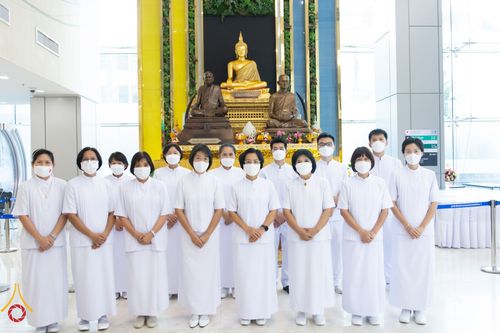 ภาพ No.67835:คณะอุบาสก อุบาสิกา วัดพระธรรมกาย และมูลนิธิธรรมกาย ลงนามถวายพระพร สมเด็จพระเจ้าลูกเธอ เจ้าฟ้าพัชรกิติยาภา นเรนทิราเทพยวดี กรมหลวงราชสาริณีสิริพัชร มหาวัชรราชธิดา