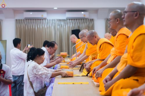 ภาพ No.331346:วันที่ 31 พฤษภาคม พ.ศ.2569 พิธีทอดผ้าป่าและตอกเสาเข็มมงคลต้นแรก องค์พระเจดีย์เพื่อสร้างสันติภาพโลก  ณ ธุดงคสถานพัฒนานิคม จังหวัดลพบุรี