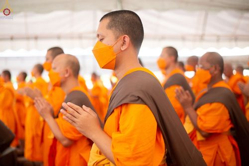 ภาพ No.72405:พิธีต้อนรับพระธรรมยาตรา ในโครงการธรรมยาตรากตัญญูบูชา มหาปูชนียาจารย์ พระมงคลเทพมุนี(สด จนฺทสโร) พระผู้ปราบมาร อนุสรณ์สถาน 7 แห่ง ปีที่ 11 วันที่ 18 มกราคม พ.ศ. 2566 ณ อนุสรณ์สถานลำดับที่ 4 สถานที่เกิดด้วยกายธรรม วัดโบสถ์ (บน) บางคูเวียง อ.บางกรวย จ.นนทบุ