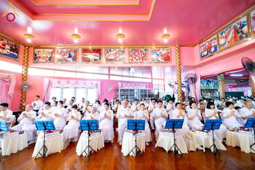 ภาพ No.298276:วันที่ 17 มกราคม พ.ศ. 2569  พิธีเจริญพระพุทธมนต์ ปฏิบัติธรรม มอบทุนการศึกษา ถวายสังฆทาน 109 วัด โครงการธรรมยาตราปีที่ 14 ณ วัดตะเคียน อำเภอบางกรวย จังหวัดนนทบุรี