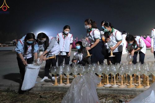 ภาพ No.206626:V.54 สารพัดV สารพัดดี ที่บางปลา ในโครงการธรรมยาตรา กตัญญูบูชา มหาปูชนียาจารย์ พระมงคลเทพมุนี(สด จนฺทสโร) พระผู้ปราบมาร อนุสรณ์สถาน 7 แห่ง ปีที่ 13 ระหว่างวันที่ 2-31 มกราคม พ.ศ. 2568