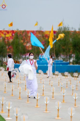 ภาพ No.119758:V.19 แกล้วกล้า การเตรียมงาน เก็บงาน การรับบุญของเจ้าหน้าที่หน่วยงานต่างๆ เพื่อโครงการธรรมยาตรา กตัญญูบูชามหาปูชนียาจารย์ พระมงคลเทพมุนี (สด จนฺทสโร) พระผู้ปราบมาร อนุสรณ์สถาน 7 แห่ง ปีที่ 12 ระหว่างวันที่ 2 - 31 มกราคม พ.ศ.2567