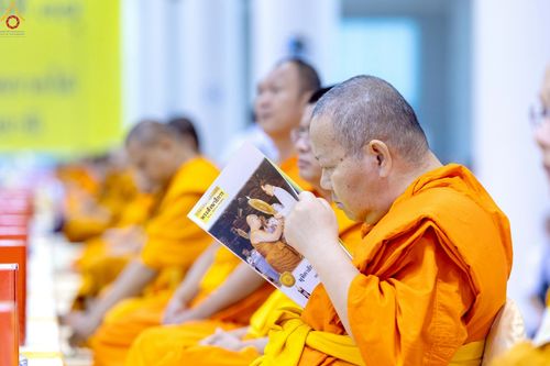 ภาพ No.236296:วันที่ 3 สิงหาคม พ.ศ. 2568 พิธีมุทิตาสักการะพระภิกษุ ผู้สอบได้เปรียญธรรม 9 ประโยค ระดับโลก ปีที่ 37, พิธีมอบโล่และทุนการศึกษา สำนักเรียนบาลีดีเด่นทั่วประเทศ ณ ห้องแก้วสารพัดนึก 1 วัดพระธรรมกาย