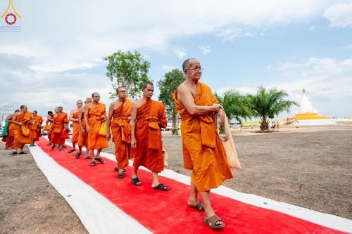 ภาพ No.144484:3 Bigboon 1.พิธีทอดผ้าป่าสถาปนาสังฆรัตนะปทุมเจดีย์ 2.พิธีประดิษฐานดอกบัวอนันต์นิรันดร์กาล 3.พิธีถวายมหาสังฆทานแด่คณะสงฆ์ทุกวัดในจังหวัดปัตตานี ณ ศูนย์อบรมเยาวชนจังหวัดปัตตานี วันอาทิตย์ที่ 14 กรกฎาคม พ.ศ. 2567