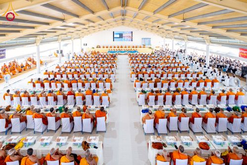 ภาพ No.230236:วันเสาร์ที่ 28 มิถุนายน พ.ศ. 2568 พิธีถวายสังฆทาน 323 วัด 4 จังหวัดชายแดนใต้ ปีที่ 21 ครั้งที่ 178 พิธีมอบกองทุนหนุนแรงใจช่วยครูใต้ ปีที่ 18 ครั้งที่ 142 ณ ศูนย์อบรมเยาวชนจังหวัดปัตตานี