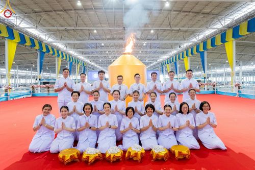 ภาพ No.149011:พิธีปฎิบัติธรรมและ พิธีจุดเทียนใจ ไฟนิรันดร์ อนันตชัย วันอาทิตย์ที่ 11 สิงหาคม พ.ศ. 2567 วัดพระธรรมกาย จ.ปทุมธานี