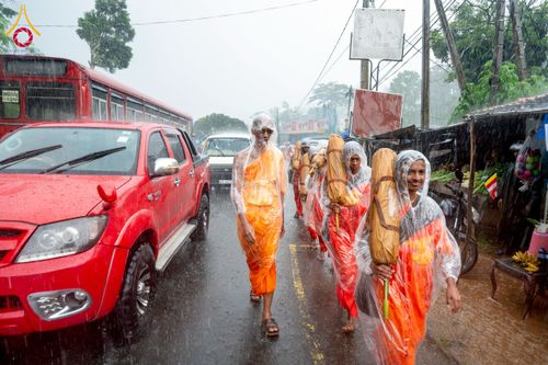 ภาพ No.226331:วันที่ 7-10 พฤษภาคม พ.ศ. 2568 โครงการเดินธรรมยาตรา สยาม-ลังกา ธรรมยาตรา ฉลองเทศกาลวิสาขบูชาแห่งชาติ ศรีลังกา บูชาธรรม 81 ปี หลวงพ่อธัมมชโย เมืองนูวราอิลิยา ประเทศศรีลังกา