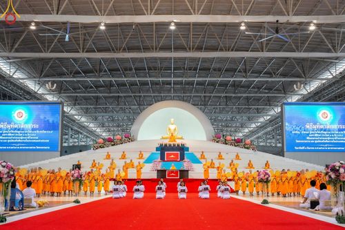 ภาพ No.153277:พิธีมุทิตาสักการะ พระภิกษุ-สามเณร ผู้สอบไล่ได้เปรียญธรรม ประโยค 1-2 ถึงประโยค ป.ธ.9 และบาลีศึกษา ประโยค1-2 ถึง บ.ศ.9 , พิธีมอบดวงแก้วสามเณรผู้ทรงบาลีไวยากรณ์ วัดพระธรรมกาย และ ศูนย์ส่งเสริมศีลธรรมในประเทศและต่างประเทศ วันอาทิตย์ที่ 8 กันยายน พ.ศ.2567