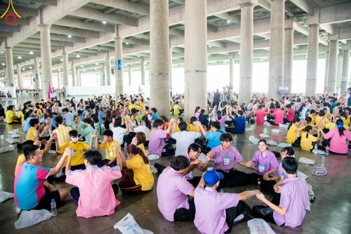 ภาพ No.59433:การอบรมอาสาสมัคร  เตรียมงานและจัดถวายภัตตาหาร แด่พระสังฆาธิการ 10,000 กว่าวัดทั่วประเทศ ในวันที่ 21-22 เมษายน พ.ศ.2567 เพื่องานวันคุ้มครองโลก จัดโดย ชมรมพุทธศาสตร์สากลฯ