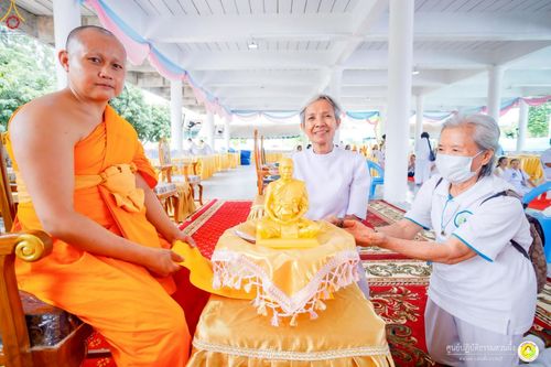 ภาพ No.236572:วันพุธที่ 30 กรกฏาคม  พ.ศ. 2568 พิธีถวายมหาสังฆทาน 81 วัด 81 ปี หลวงพ่อธัมชโย ครั้งที่ 2  ณ ศูนย์ปฏิบัติธรรมสวนผึ้ง ต.ท่าเคย อ.สวนผึ้ง จ.ราชบุรี