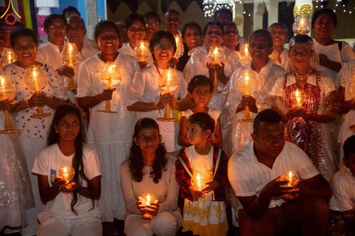 ภาพ No.141993:PhotoStory มหาศรัทธา ธรรมยาตราศรีลังกา EP.7 พิธีจุดวิสาขประทีป 6 วัด ถวายเป็น พุทธบูชา  โครงการสยาม-ลังกา ธรรมยาตรา  ฉลองเทศกาลวิสาขบูชาแห่งชาติ ศรีลังกา วันที่ 16 เดือนมิถุนายน พ.ศ. 2567