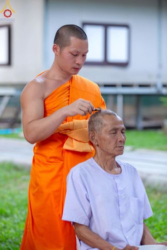 ภาพ No.216768:วันอาทิตย์ที่ 6 เมษายน พ.ศ. 2568 พิธีตัดปอยผม และปลงผมนาคธรรมทายาท โครงการบวชบูชาธรรม81ปี หลวงพ่อธัมมชโย โครงการ 1 และ 2 โครงการนานาชาติ AEC&WAB รุ่น CEO (ผู้บริหาร) รุ่นที่4 ณ หมู่บ้านบรรลุธรรม วัดพระธรรมกาย