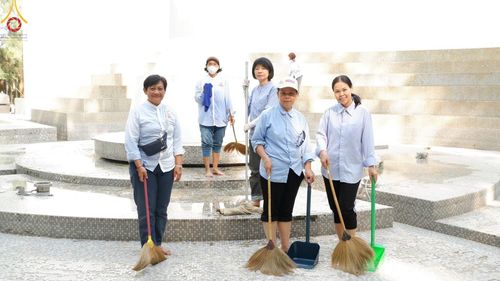 ภาพ No.198803:V.50 สารพัดV สารพัดดี ที่ธรรมยาตรา ในโครงการธรรมยาตรา กตัญญูบูชา มหาปูชนียาจารย์ พระมงคลเทพมุนี(สด จนฺทสโร) พระผู้ปราบมาร อนุสรณ์สถาน 7 แห่ง ปีที่ 13 ระหว่างวันที่ 2-31 มกราคม พ.ศ. 2568