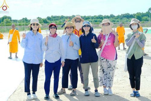 ภาพ No.211223:วันเสาร์ที่ 15 มีนาคม พ.ศ. 2568  การเตรียมงานของเจ้าหน้าที่ เพื่องานฉลองปทุมเจดีย์ ณ ศูนย์อบรมเยาวชนปัตตานี