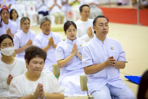 ภาพ No.222849:วันอาทิตย์ต้นเดือนที่ 4 พฤษภาคม พ.ศ. 2568 พิธีบูชาข้าวพระ ณ สภาธรรมกายสากล วัดพระธรรมกาย