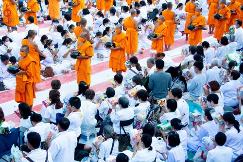 ภาพ No.116121:พิธีตักบาตรพระธรรมยาตรา ณ อนุสรณ์สถานลำดับที่ 4 สถานที่เกิดด้วยกายธรรม วัดโบสถ์(บน) จ.นนทบุรี วันที่ 21 มกราคม พ.ศ. 2567