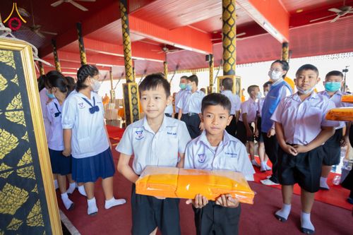 ภาพ No.205101:พิธีทอดผ้าป่าทำนุบำรุงศาสนสถาน ณ วัดบ่อทอง ตำบลคูขวาง อำเภอลาดหลุมแก้ว จังหวัดปทุมธานี ในโครงการธรรมยาตรา กตัญญูบูชา มหาปูชนียาจารย์ พระมงคลเทพมุนี(สด จนฺทสโร) พระผู้ปราบมาร อนุสรณ์สถาน 7 แห่ง ปีที่ 13 วันที่ 30 มกราคม พ.ศ. 2568 