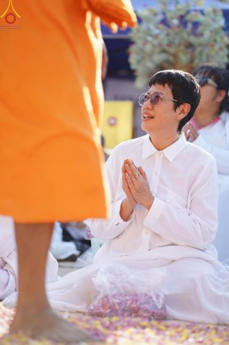 ภาพ No.195550:พิธีต้อนรับพระธรรมยาตรา ณ อนุสรณ์สถานลำดับที่ 4 สถานที่เกิดด้วยกายธรรม วัดโบสถ์(บน) ต.บางคูเวียง จ.นนทบุรี ในโครงการธรรมยาตรา กตัญญูบูชา มหาปูชนียาจารย์ พระมงคลเทพมุนี(สด จนฺทสโร) พระผู้ปราบมาร อนุสรณ์สถาน 7 แห่ง ปีที่ 13 วันที่ 15 มกราคม พ.ศ. 2568