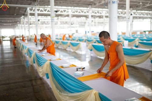 ภาพ No.60912:V.37 ยิ่งกว่าดี เพื่อ 80 ปีของพ่อ ภาพการเตรียมงานของหน่วยงานต่างๆ เพื่อพิธีฉลองอายุวัฒนมงคล 80 ปี หลวงพ่อธัมมชโย และรับถวายมหาสังฆทาน 10,000 กว่าวัดทั่วประเทศ ในวันคุ้มครองโลก วันจันทร์ที่ 22 เมษายน พ.ศ. 2567