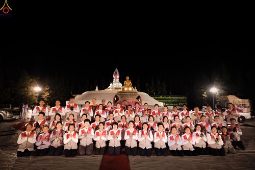 ภาพ No.301566:ภาพเบื้องหลังอาสาสมัครรวมใจ ชุดที่ 4 ในโครงการธรรมยาตรา กตัญญูบูชา มหาปูชนียาจารย์ พระมงคลเทพมุนี(สด จนฺทสโร) พระผู้ปราบมาร อนุสรณ์สถาน 7 แห่ง ปีที่ 14