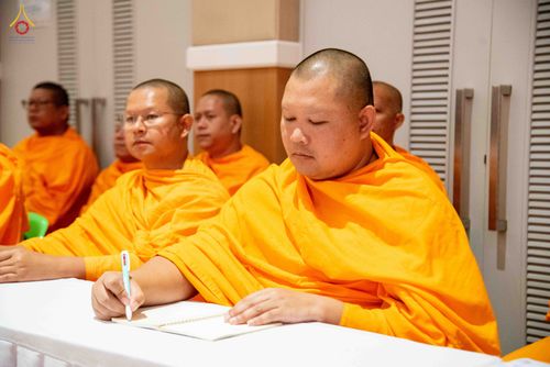 ภาพ No.344371:วันที่ 21-23 สิงหาคม พ.ศ. 2569 สัมมนารวมใจผู้นำบุญ บูชาธรรม 82 ปี หลวงพ่อธัมมชโย รุ่นที่ 1 กฐินสามัคคีทั่วไทย 30,000 วัด โครงการอุปสมบทบูชาธรรมมหาปูชนียาจารย์ 3,000 รูป  ณ ศูนย์ปฏิบัติธรรมเวิล์ดพีช วัลเล่ย์ จ.นครราชสีมา