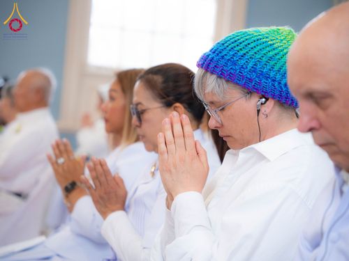 ภาพ No.319103:วันที่ 29 มีนาคม พ.ศ.2569 พิธีอัญเชิญรูปหล่อพระมงคลเทพมุนี (สด จนฺทสโร) ประดิษฐาน ณ ห้องปฏิบัติธรรม “มงคลรัตนโชติ”  วัดพระธรรมกายชิคาโก ประเทศสหรัฐอเมริกา