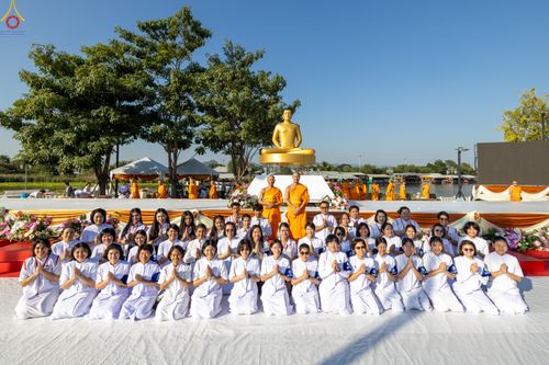 ภาพ No.282511:วันที่ 19 -20 ธันวาคม พ.ศ.2568 เบื้องหลังความสำเร็จ ของการจัดงานตักบาตร พระ 10,000 รูป Skywalk กาญจนบุรี