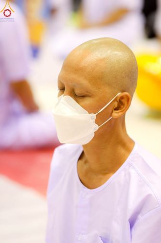 ภาพ No.101501:พิธีเวียนประทักษิณ, พิธีวันทาเจดีย์, พิธีขอขมาและมอบผ้าไตร ในโครงการอุปสมบทหมู่ รุ่นบูชาธรรมมหาปูชนียาจารย์ ณ วัดพระธรรมกาย ในวันที่ 9 ธันวาคม พ.ศ. 2566