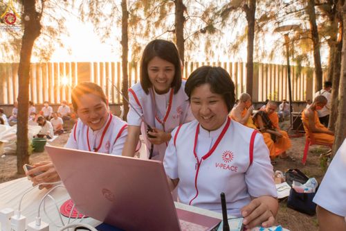 ภาพ No.107724:V.4 ทุ่มใจ การเตรียมงาน เก็บงาน การรับบุญของเจ้าหน้าที่หน่วยงานต่างๆ เพื่อโครงการธรรมยาตรา กตัญญูบูชามหาปูชนียาจารย์ พระมงคลเทพมุนี (สด จนฺทสโร) พระผู้ปราบมาร อนุสรณ์สถาน 7 แห่ง ปีที่ 12 ระหว่างวันที่ 2 - 31 มกราคม พ.ศ.2567