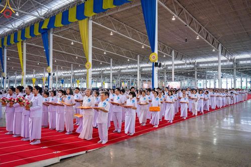 ภาพ No.154578:พิธีทอดผ้าป่าสมทบกฐินวัดพระธรรมกาย และสมทบกฐิน 30,000 วัดทั่วไทย ครั้งที่ 2 ณ สภาธรรมกายสากล วัดพระธรรมกาย วันอังคารที่ 17 กันยายน พ.ศ. 2567