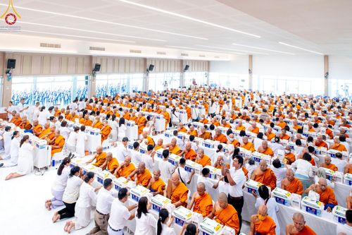 ภาพ No.142229:พิธีถวายสังฆทานแด่คณะสงฆ์ 323 วัด ปีที่ 20 ครั้งที่ 170 , พิธีมอบกองทุนหนุนแรงใจช่วยครูใต้ ปีที่ 17 ครั้งที่ 135 และพิธีทำบุญอุทิศส่วนกุศลให้ผู้วายชนม์ วันเสาร์ที่ 22 มิถุนายน พ.ศ.2567 ณ ศูนย์ปฏิบัติธรรมภาคใต้ อ.บางกล่ำ จ.สงขลา