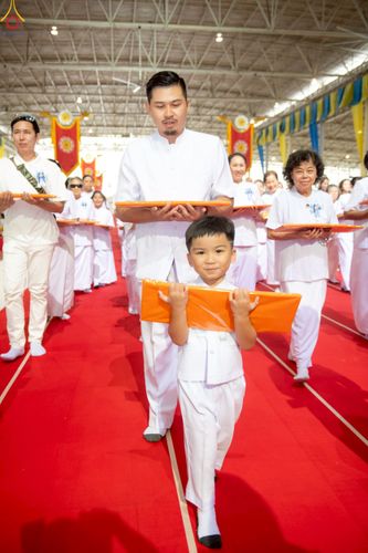 ภาพ No.240773:วันพุธที่ 27 สิงหาคม พ.ศ. 2568 พิธีทอดผ้าป่าเพื่อสร้างอาคาร  82 ปี หลวงพ่อธัมมชโย สมทบกฐินวัดพระธรรมกาย และกฐิน 30,000 วัดทั่วประเทศ ครั้งที่ 1