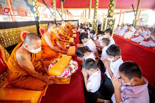 ภาพ No.205099:พิธีทอดผ้าป่าทำนุบำรุงศาสนสถาน ณ วัดบ่อทอง ตำบลคูขวาง อำเภอลาดหลุมแก้ว จังหวัดปทุมธานี ในโครงการธรรมยาตรา กตัญญูบูชา มหาปูชนียาจารย์ พระมงคลเทพมุนี(สด จนฺทสโร) พระผู้ปราบมาร อนุสรณ์สถาน 7 แห่ง ปีที่ 13 วันที่ 30 มกราคม พ.ศ. 2568 