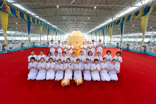ภาพ No.151525:พิธีจุดเทียนใจ ไฟนิรันดร์ อนันตชัย ณ สภาธรรมกายสากล วัดพระธรรมกาย วันอาทิตย์ต้นเดือนที่ 1 กันยายน พ.ศ. 2567