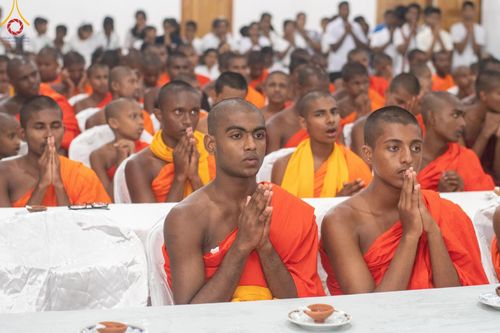 ภาพ No.141126:PhotoStory มหาศรัทธา ธรรมยาตราศรีลังกา EP.6 พิธีจุดวิสาขประทีป 6 วัด ถวายเป็น พุทธบูชา  โครงการสยาม-ลังกา ธรรมยาตรา  ฉลองเทศกาลวิสาขบูชาแห่งชาติ ศรีลังกา  บูชาธรรม 80 ปี หลวงพ่อธัมมชโย วันที่ 16 พฤษภาคม พ.ศ. 2567