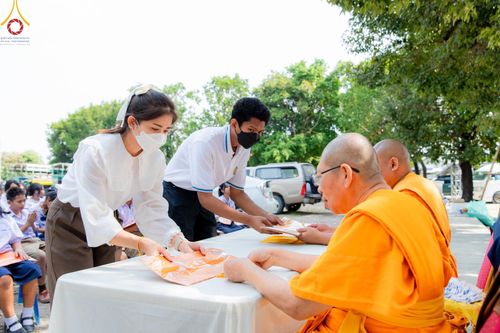 ภาพ No.203457:พิธีทอดผ้าป่าทำนุบำรุงศาสนสถาน ณ วัดปรางค์หลวง ตำบลบางม่วง อำเภอบางใหญ่ จังหวัดนนทบุรี ในโครงการธรรมยาตรา กตัญญูบูชา มหาปูชนียาจารย์ พระมงคลเทพมุนี(สด จนฺทสโร) พระผู้ปราบมาร อนุสรณ์สถาน 7 แห่ง ปีที่ 13 วันที่ 29 มกราคม พ.ศ. 2568