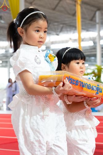 ภาพ No.167781:พิธีทอดกฐิน และ พิธีกรานกฐิน ในวันอาทิตย์ที่ 3 พฤศจิกายน พ.ศ. 2567 ณ วัดพระธรรมกาย จ.ปทุมธานี