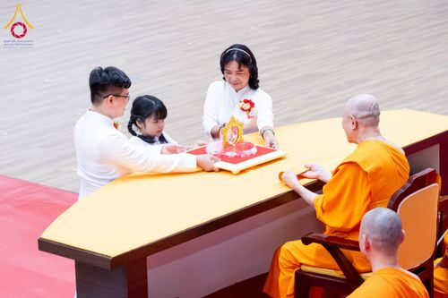 ภาพ No.207611:พิธีมอบโล่พระราชทาน สมเด็จพระกนิษฐาธิราชเจ้า กรมสมเด็จพระรัตนราชสุดาฯ สยามบรมราชกุมารี และโล่เกียรติยศโครงการตอบปัญหาธรรมะ "ทางก้าวหน้า" ครั้งที่ 42 พิธีมอบโล่วัชรเกียรติยศ โครงการตอบปัญหาศีลธรรมเพื่อสันติภาพโลก (WORLD-PEC) ครั้งที่ 18 วันที่ 12 ก.พ. 2568