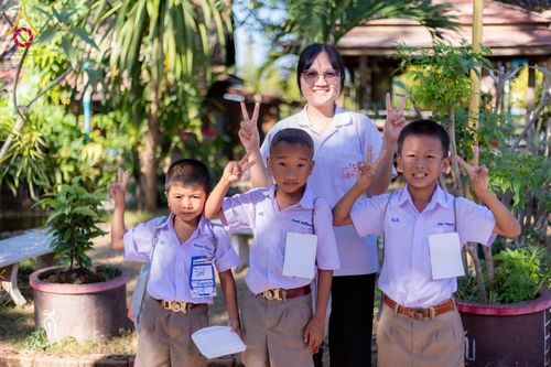 ภาพ No.184253:กิจกรรมวันรวมพลังเด็กดี V-Star จังหวัดตาก ประจำปี 2567  วันที่ 6 ธันวาคม พ.ศ. 2567 ณ วัดดอนเจดีย์ อ.พบพระ จ.ตาก