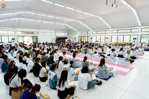 ภาพ No.243138:วันพฤหัสบดีที่ 4 กันยายน พ.ศ. 2568 เวลา 07.00-08.15 น. มหาวิทยาลัยเกษตรศาสตร์ กำแพงแสน ร่วมทำบุญตักบาตร Freshy KU85 พระสงฆ์ 85 รูป