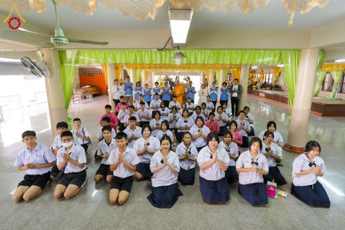 ภาพ No.196662:พิธีทอดผ้าป่าทำนุบำรุงศาสนสถาน ณ วัดไทยเจริญ ตำบลบางขุนกอง อำเภอบางกรวย จังหวัดนนทบุรี  ในโครงการธรรมยาตรา กตัญญูบูชา มหาปูชนียาจารย์ พระมงคลเทพมุนี(สด จนฺทสโร) พระผู้ปราบมาร อนุสรณ์สถาน 7 แห่ง ปีที่ 13 วันที่ 17 มกราคม พ.ศ. 2568