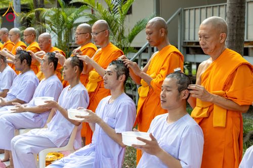 ภาพ No.135792:พิธีปลงผมธรรมทายาท โครงการบรรพชาและอุปสมบทหมู่ รุ่นบูชาธรรม 80 ปี หลวงพ่อธัมมชโย ณ หมู่บ้านบรรลุธรรม วัดพระธรรมกาย วันที่ 7 เมษายน พ.ศ. 2567