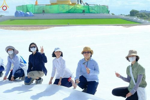 ภาพ No.211221:วันเสาร์ที่ 15 มีนาคม พ.ศ. 2568  การเตรียมงานของเจ้าหน้าที่ เพื่องานฉลองปทุมเจดีย์ ณ ศูนย์อบรมเยาวชนปัตตานี