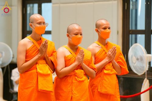 ภาพ No.62191:พิธีอุปสมบทในโครงการอุปสมบทหมู่ บูชาธรรมหลวงพ่อธัมมชโย พ.ศ.2567 ณ อุโบสถ วัดพระธรรมกาย จ.ปทุมธานี วันที่ 13-15 เมษายน พ.ศ. 2567