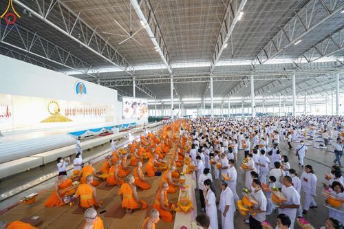 ภาพ No.131669:พิธีร่วมบุญบรรพชาสามเณร 5,000 รูป ณ บ้านแก้วเรือนทองคุณยาย สภาธรรมกายสากล วัดพระธรรมกาย วันเสาร์ที่ 23 มีนาคม พ.ศ. 2567
