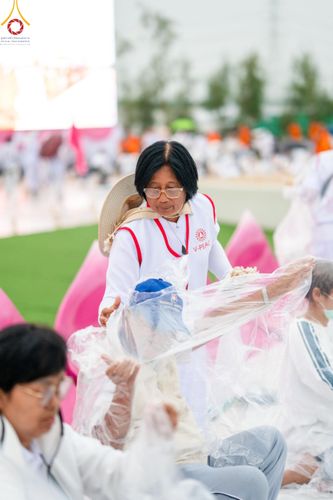 ภาพ No.119756:V.19 แกล้วกล้า การเตรียมงาน เก็บงาน การรับบุญของเจ้าหน้าที่หน่วยงานต่างๆ เพื่อโครงการธรรมยาตรา กตัญญูบูชามหาปูชนียาจารย์ พระมงคลเทพมุนี (สด จนฺทสโร) พระผู้ปราบมาร อนุสรณ์สถาน 7 แห่ง ปีที่ 12 ระหว่างวันที่ 2 - 31 มกราคม พ.ศ.2567