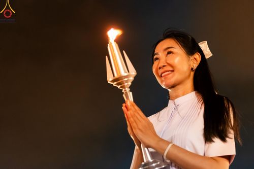 ภาพ No.160661:พิธีจุดประทีป 20,000 ดวง บูชาพระมหาธรรมกายเจดีย์ และบูชาพระมงคลเทพมุนี (สด จนฺทสโร) พระผู้ปราบมาร ณ ลานธรรม พระมหาธรรมกายเจดีย์ วัดพระธรรมกาย จ.ปทุมธานี วันที่ 10 ตุลาคม พ.ศ. 2567