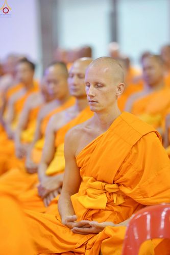 ภาพ No.227949:วันอาทิตย์ที่ 1 มิถุนายน พ.ศ. 2568 พิธีตักบาตร , พิธีบูชาข้าวพระ ณ วัดพระธรรมกาย จ.ปทุมธานี