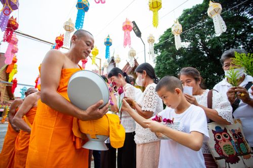 ภาพ No.101600:พิธีบรรพชาธรรมทายาท ในโครงการอุปสมบทบูชาธรรม มหาปูชนียาจารย์ พ.ศ. 2566 ณ วัดพระเจ้าตนหลวง อ.บ้านโฮ่ง จ.ลำพูน วันที่ 8 ธันวาคม พ.ศ. 2566